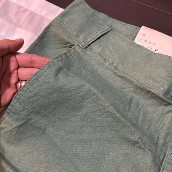 NWT straight,mid rise pants - Picture 3 of 7